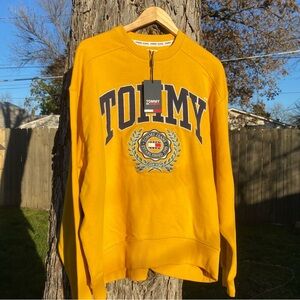 Tommy Hilfiger Men's Yellow Sweatshirt